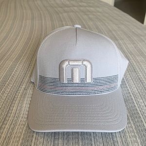 Trav Mat Flex fit hat. Never worn